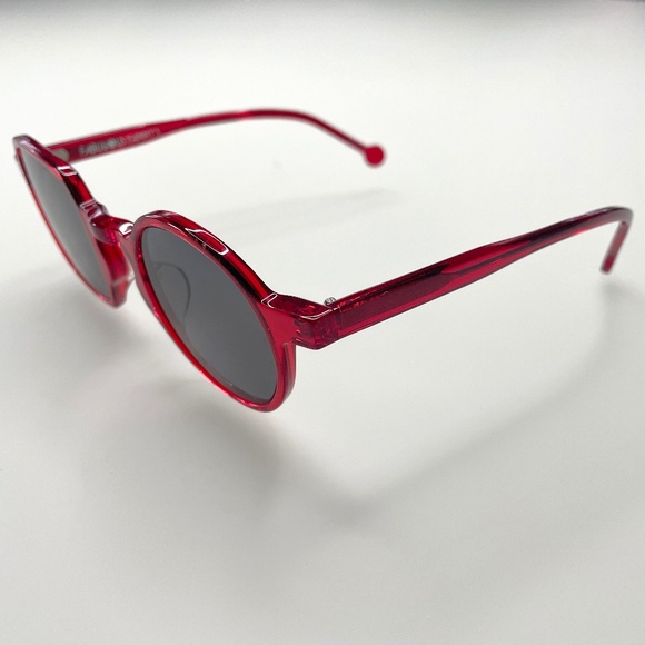 Red Asymmetrical Unisex Sunglasses main image 4
